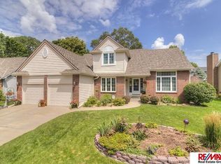 14476 Erskine St, Omaha, NE 68116