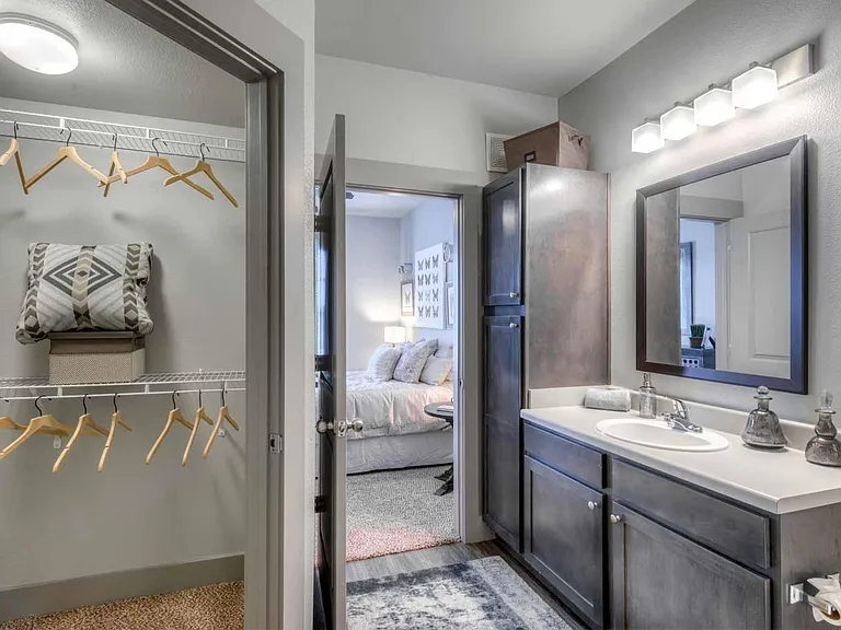 Catalon at Lago Mar I & II — Photo 10