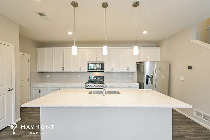 6073 N Orleans St — Photo 3