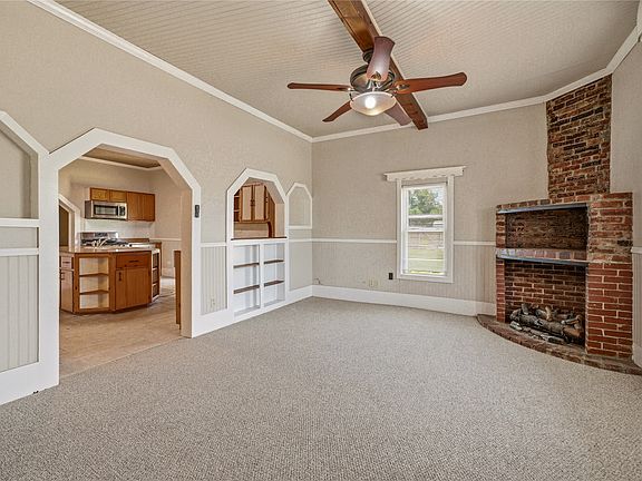5th image of 207 S Fisher St