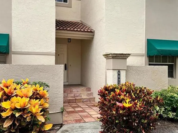 6621 Via Regina, Boca Raton, FL 33433