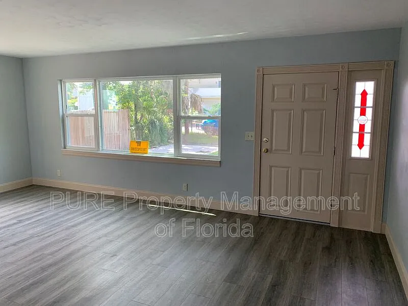 3 bed, 1.5 bath, 1333 sqft, $1,225 — Photo 3