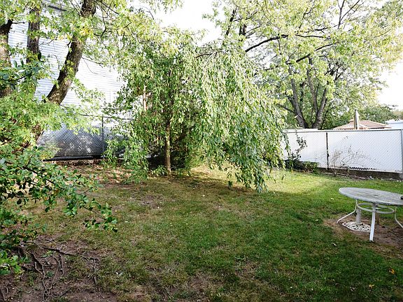 2nd image of 75 Fern Ave
