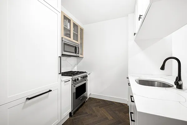 Kitchen, photo 1
