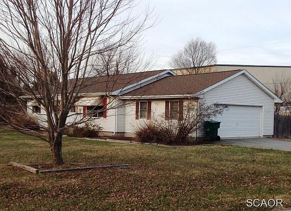 1st image of 18143 Elm Ln