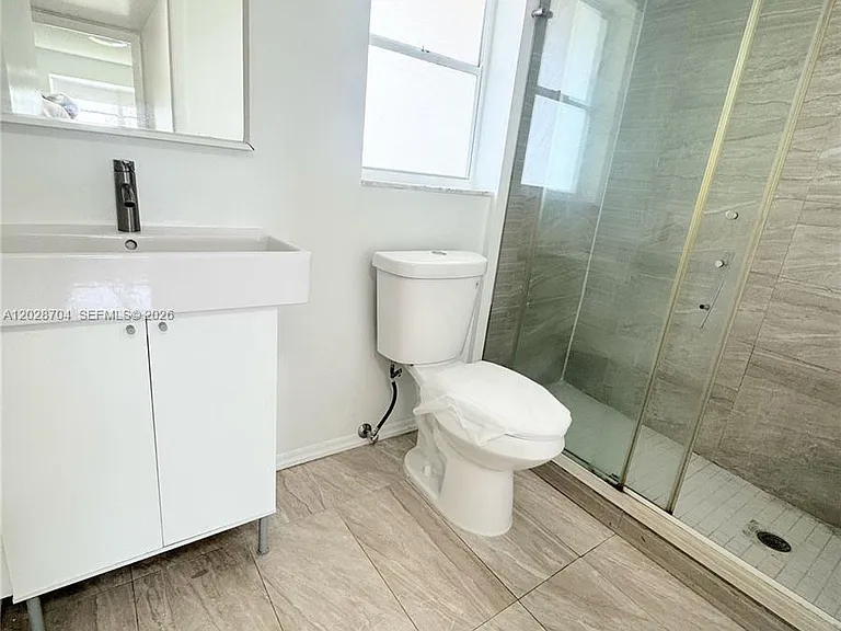 8110 Sunrise Lakes Blvd #307 — Photo 8
