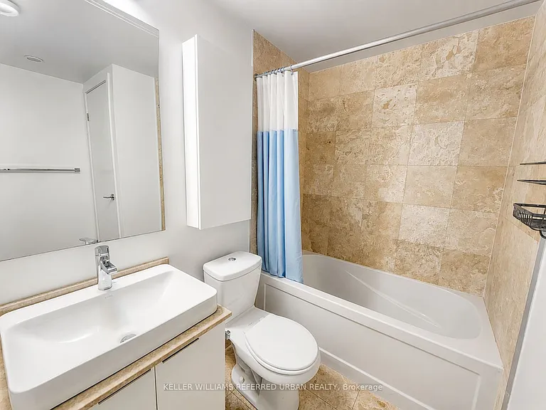 14 York St #4309 — Photo 8