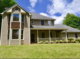 1510 Strawberry Ln, Johnson City, TN 37604