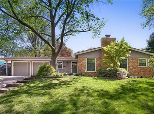 8801 Reeds Rd, Overland Park, KS 66207