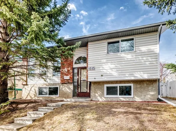 1515 NE Ranchlands Way NW, Calgary, AB T3G 1N3