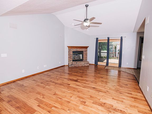 3rd image of 3675 S Lexus Avenue