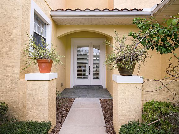 2nd image of 3149 Connemara Dr