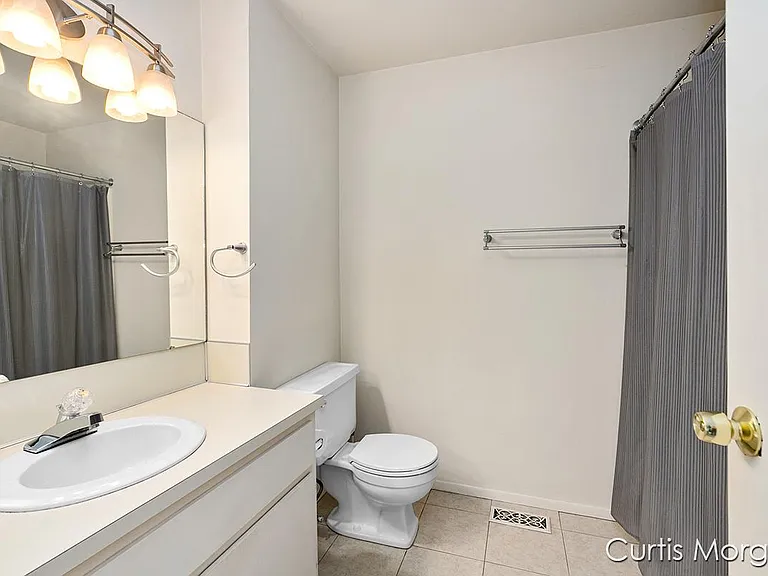 6215 Acropolis Dr SE — Photo 6