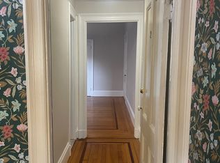 93 Parade St APT 2, Providence, RI 02909