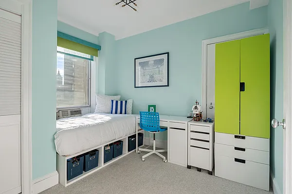 Sold by Compass | media 12