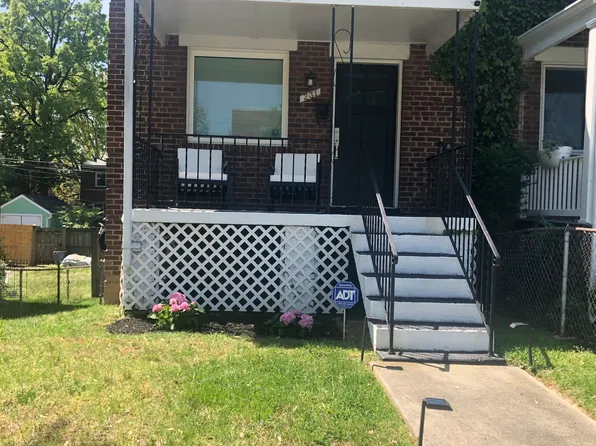 231 Evans Ln, Alexandria, VA 22305