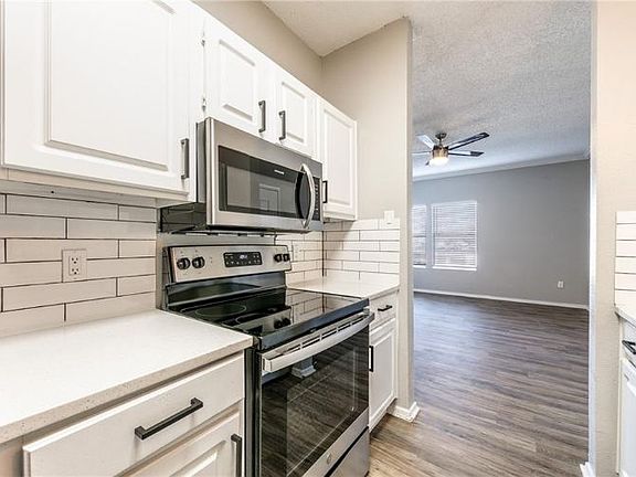 5th image of 12166 Metric Blvd APT 223