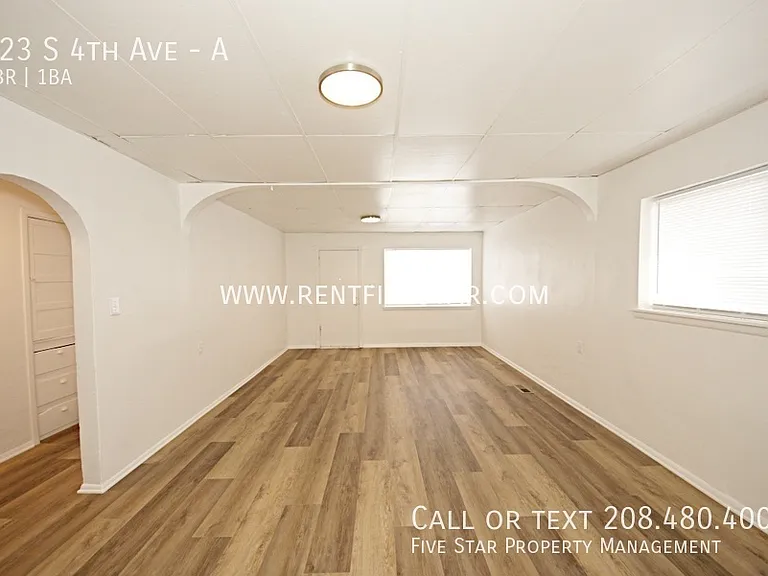 823 S 4th Ave #A — Photo 2