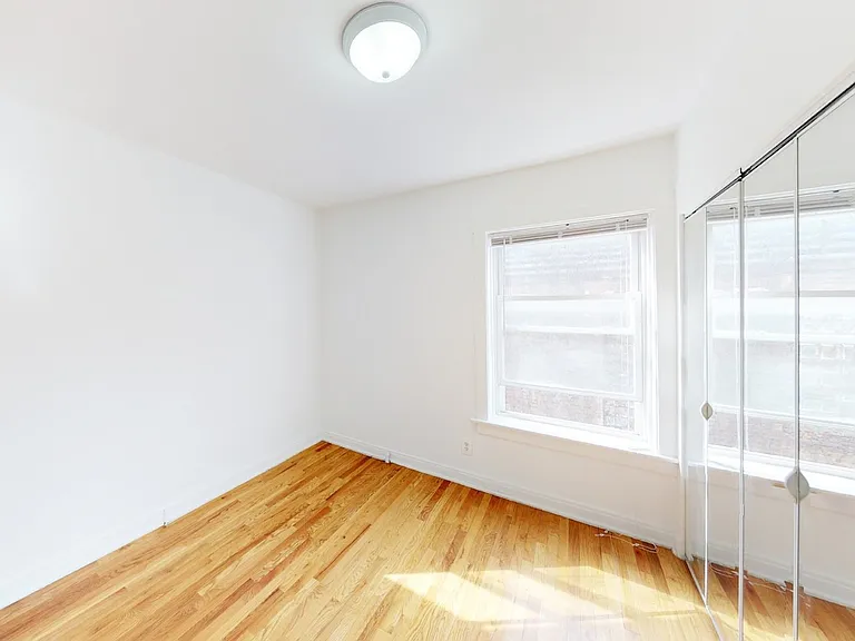 4721 S. Ellis Avenue — Photo 105