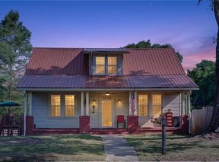 1305 E Meadow Rd, Eden, NC 27288