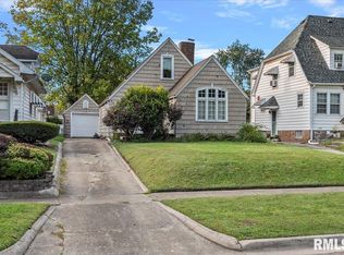 420 Broad Pl, Springfield, IL 62703