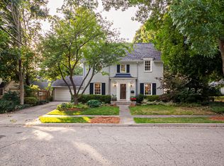 633 Butterfield Dr, East Lansing, MI