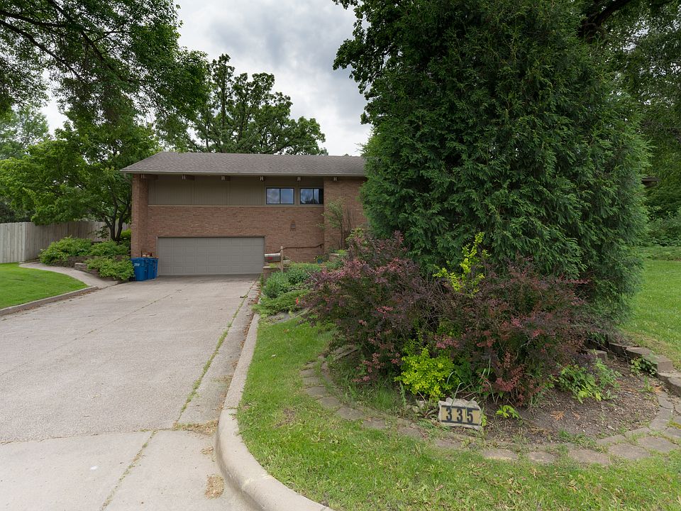 2nd image of 335 Havana Rd