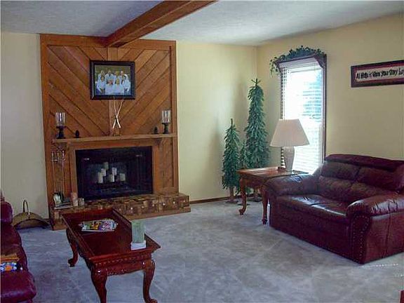 2nd image of 1154 Kingsway Dr