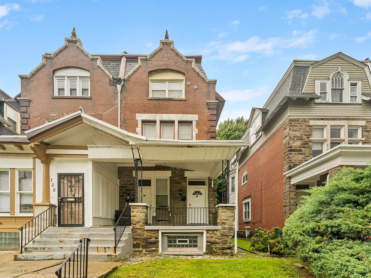 127 E Durham St — Photo 1