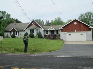 4878 Parker Rd, Hamburg, NY 14075
