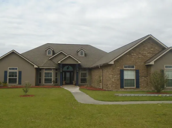 1209 Chinaberry Dr, Eunice, LA 70535