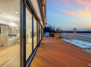 33 Annett Ave, Edgewater, NJ 07020