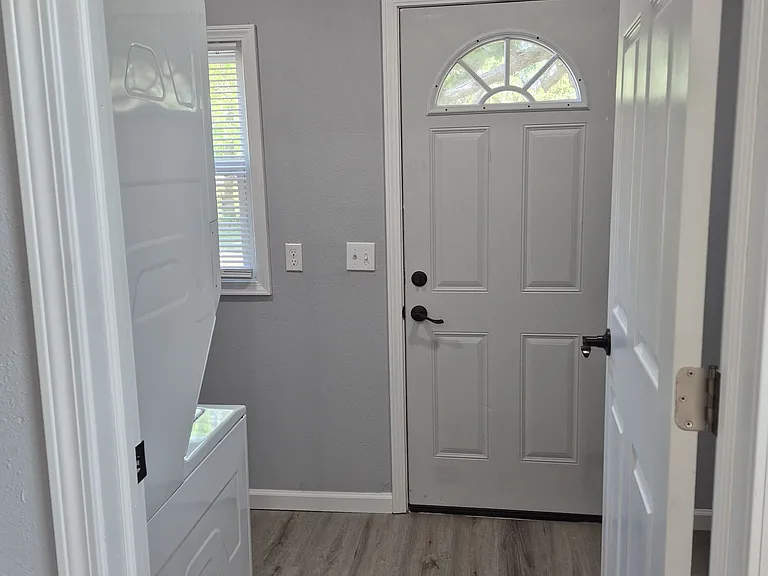 312 S Rose Hill Rd — Photo 14