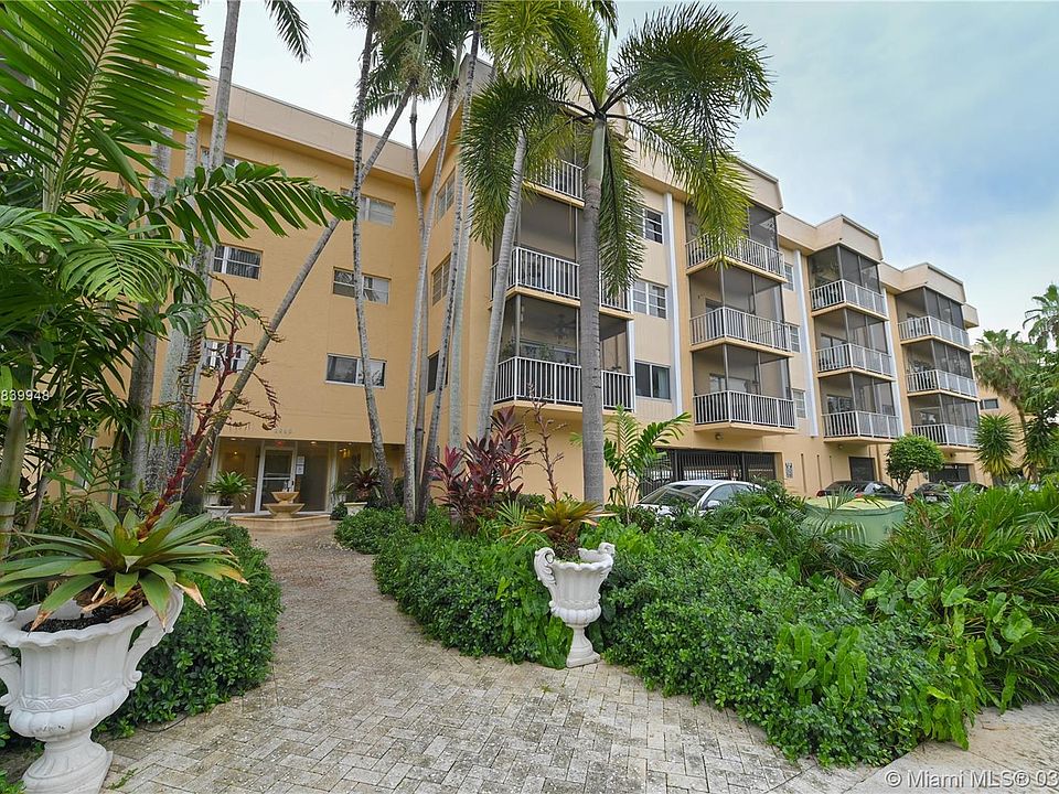 1st image of 2640 NE 135th St APT 315