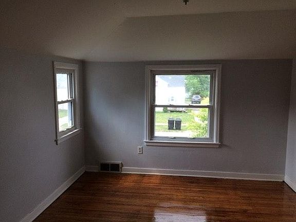 4th image of 789 Highland Ave