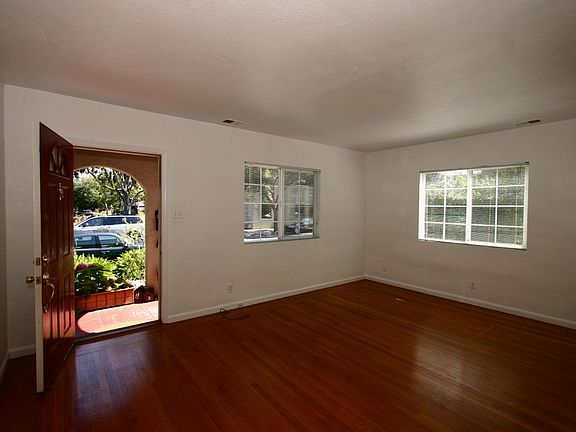 4th image of 344 Bryant St