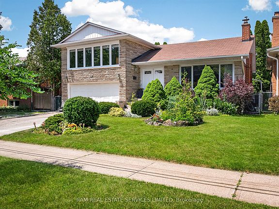 2nd image of 46 Summitcrest Dr
