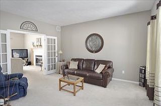 3rd image of 2238 Beatrice Dr NE