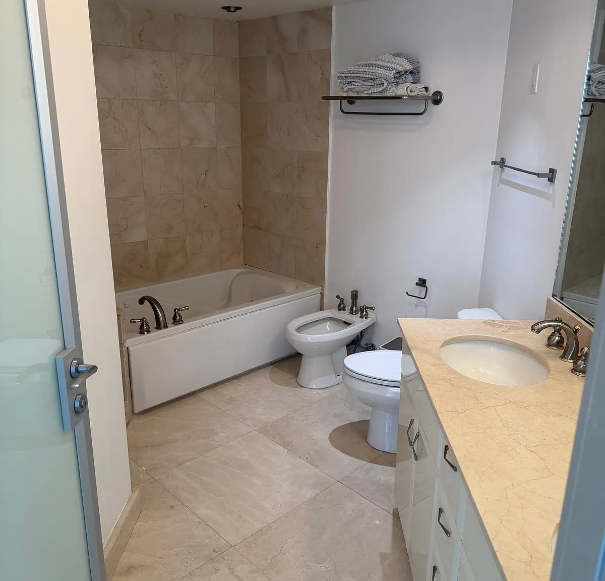6365 Collins Ave — Photo 3