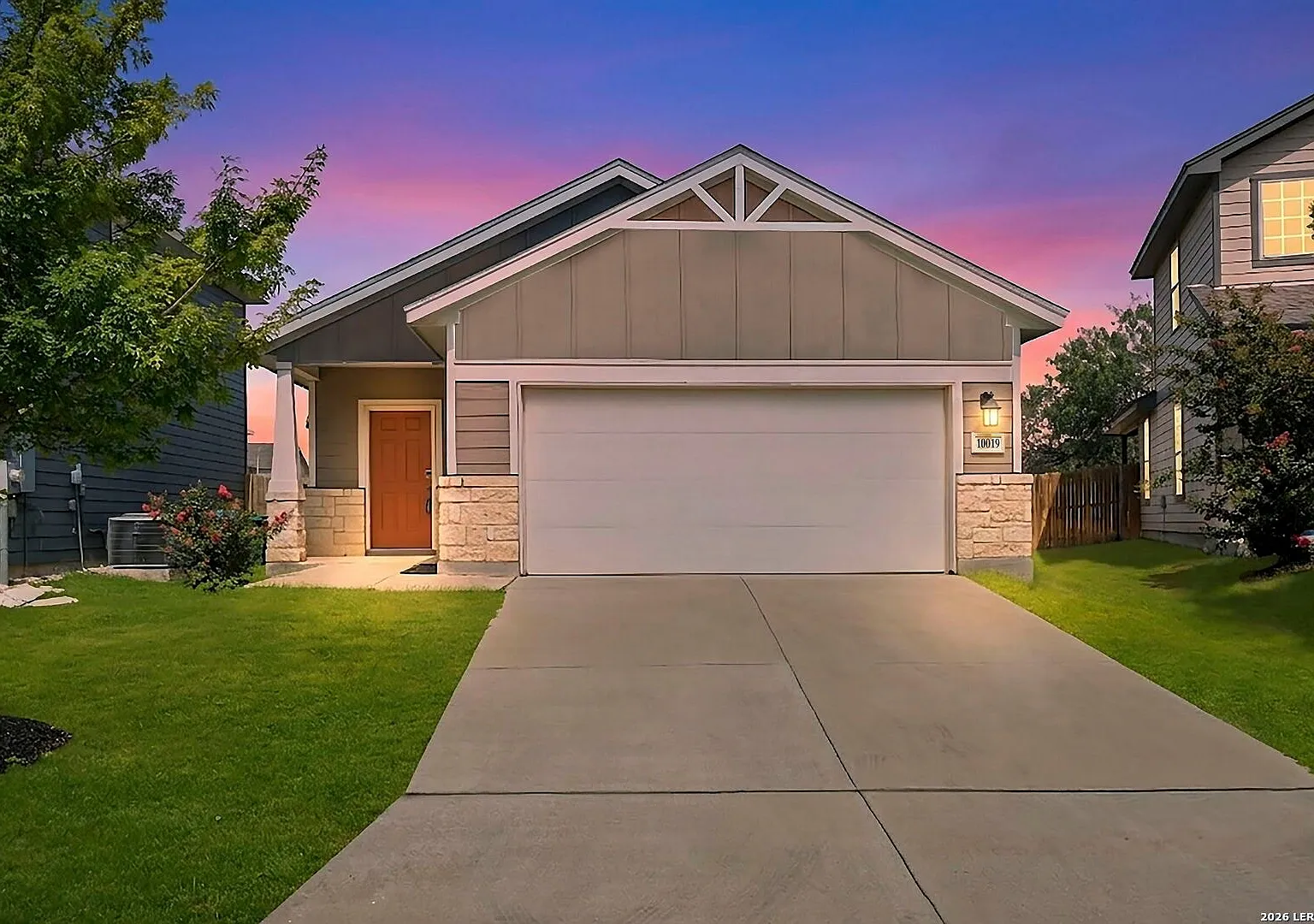 10019 Rancho Real — Photo 1
