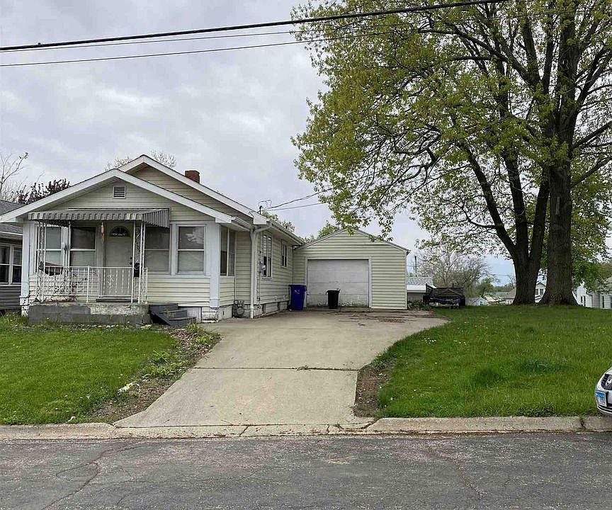 1st image of 1402 E Samuel Ave