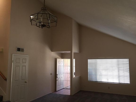 4th image of 15251 Jeraldo Dr