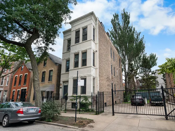 1849 W Superior St APT 3, Chicago, IL 60622