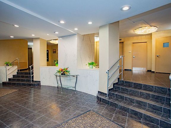 2nd image of 6933 N Kedzie Ave APT 306