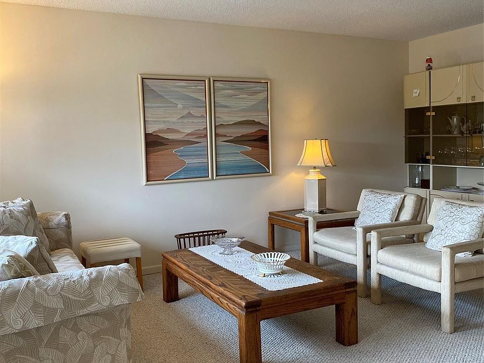 1st image of 3035 Oakridge D #3035
