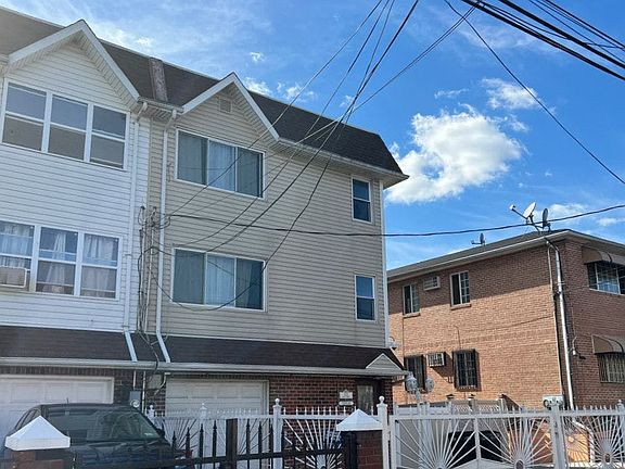 3rd image of 842 Elton St