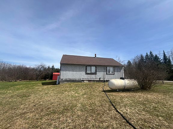 5th image of 11492 Maple Lane Rd