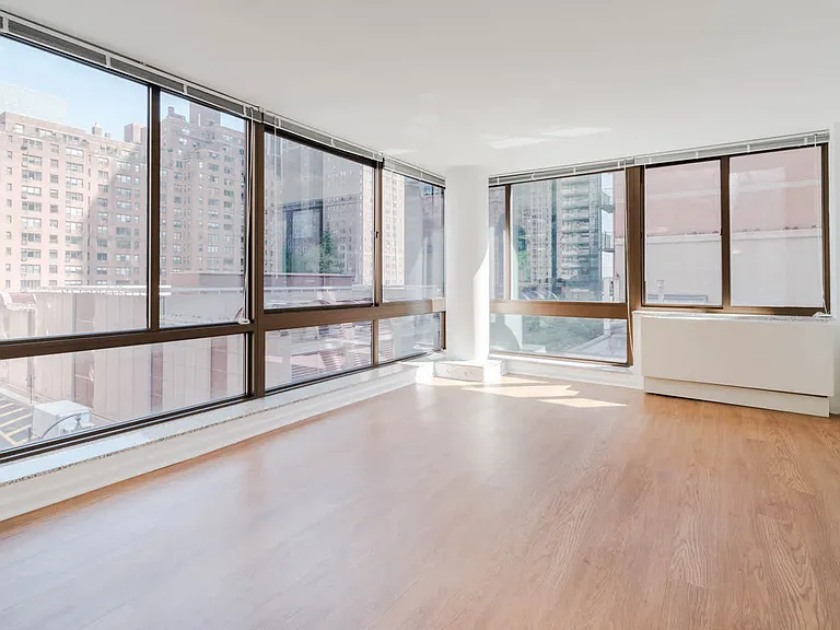300 E 39th St #10J — Photo 14