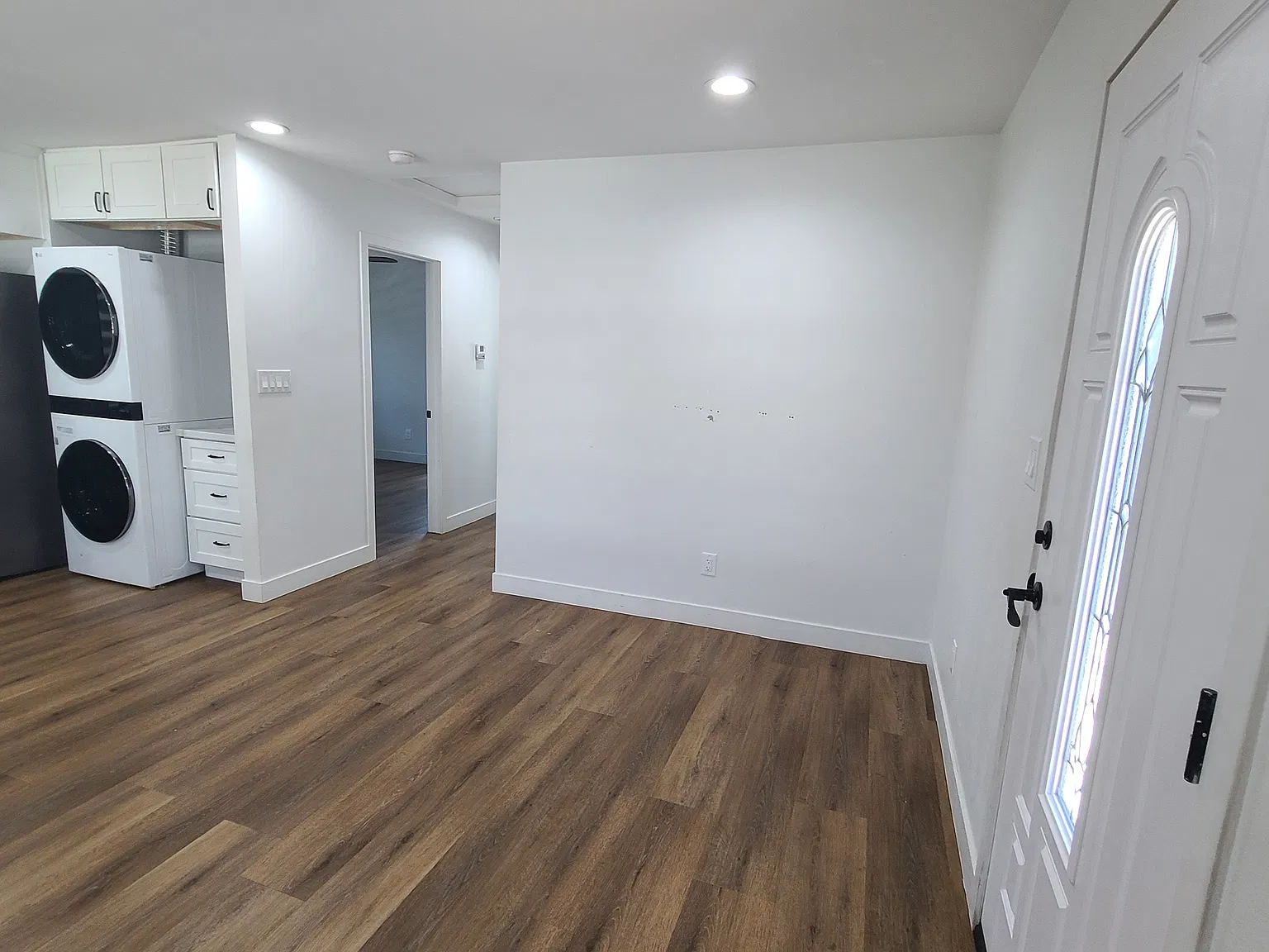 1458 N 1st Ave — Photo 3
