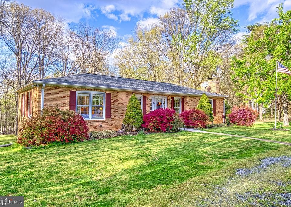 Welcome to 11610 Henderson Rd Clifton VA